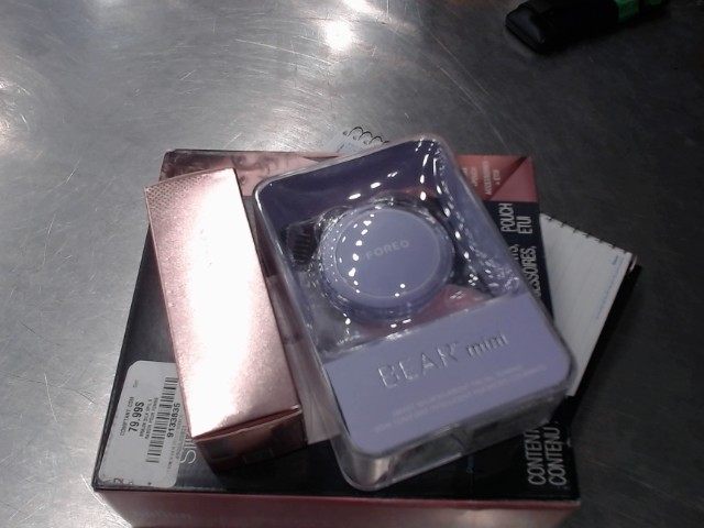 Petit masseur pour femme avec creme