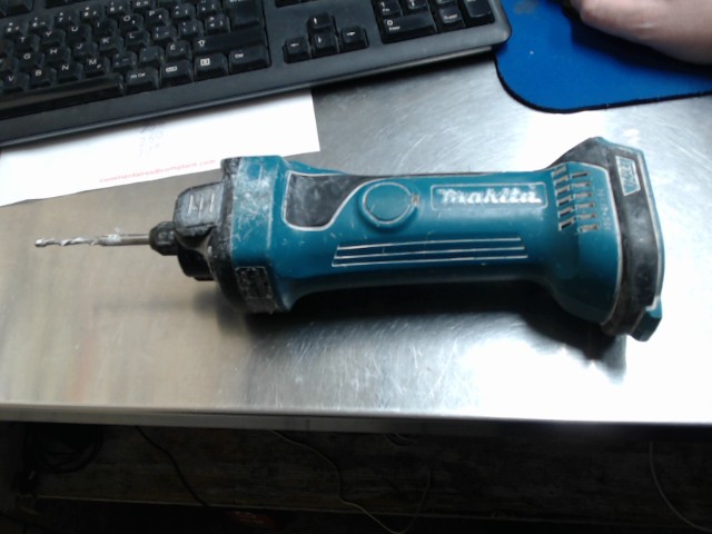 Dry wall drill straigth