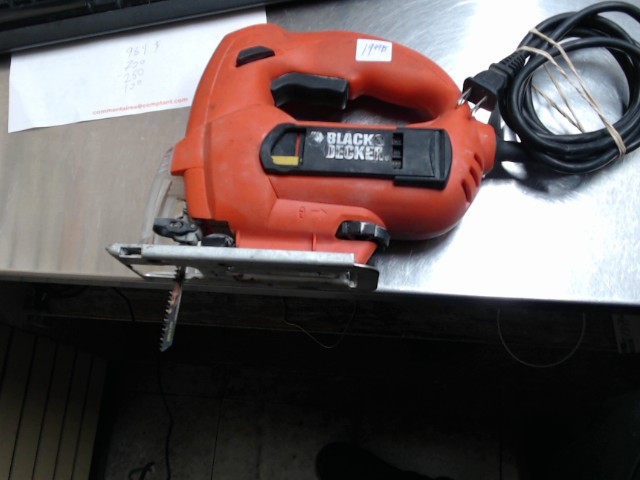 Black & decker jig saw in case