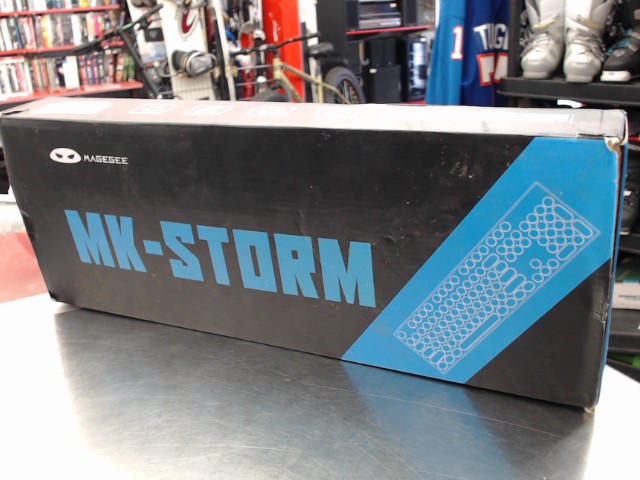 Clavier mechanique dans la boite