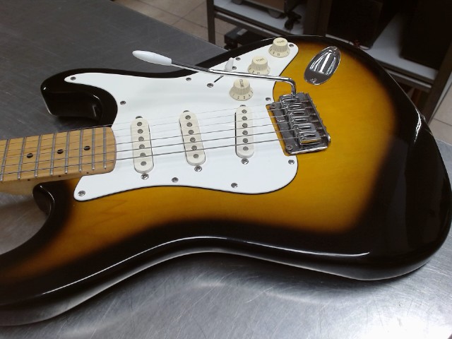 Guitar electrique epiphone sunburst