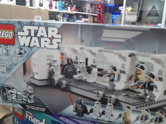 L'embarquement a bord du tantive iv