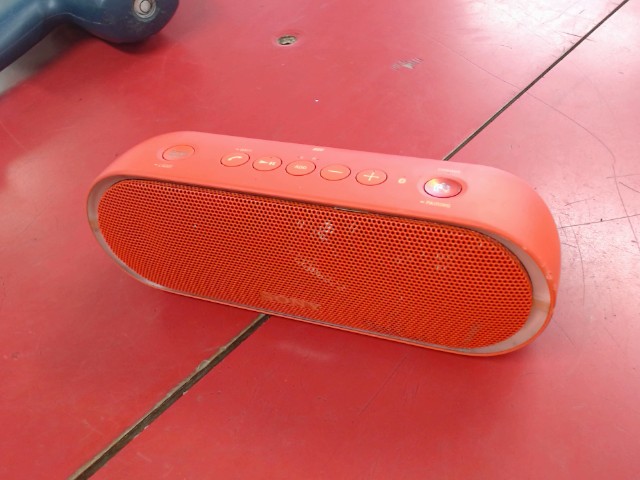 Speaker bluetooth rouge