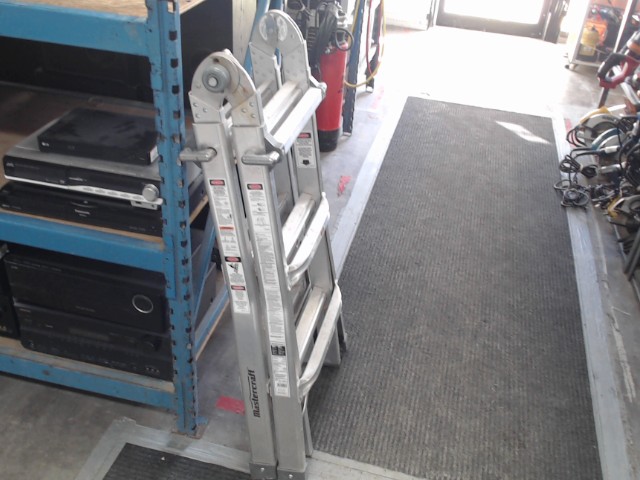 Echelle/escabeau 13pied aluminium