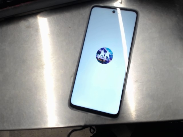 Cellulaire motorola e15 bleu case clear