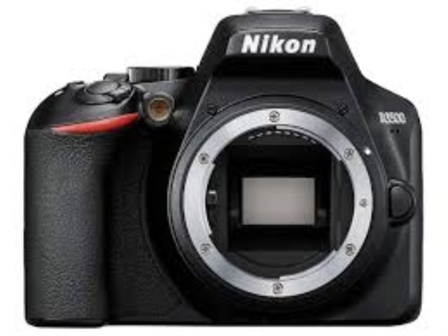 Camera nikon d3500 avec chargeur et sac