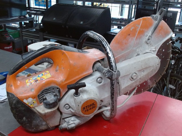 Scie a beton 14 pouces