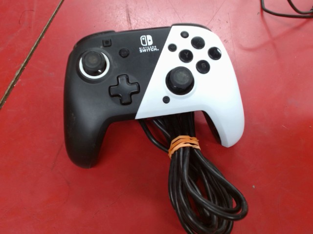 Manette nintendo switch a fil usb