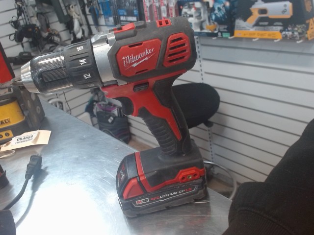 Drill milwaukee+batt 1.5ah