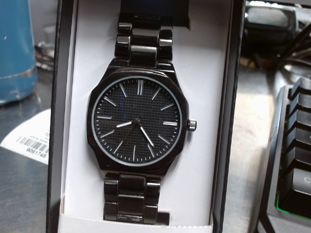 Montre full silver fond noir