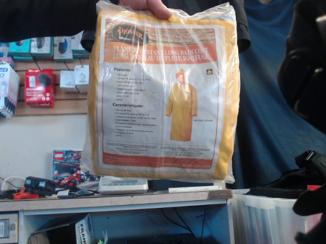 Combinaison pluie et flame