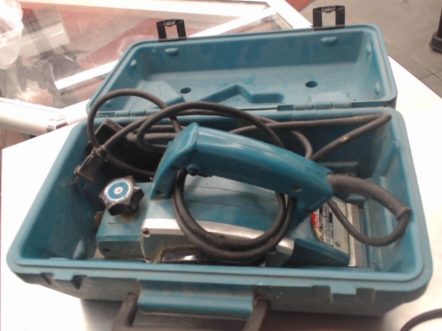 Raboteuse makita filaire avec case