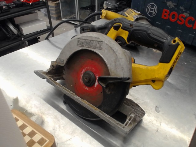 Cordless  saw
