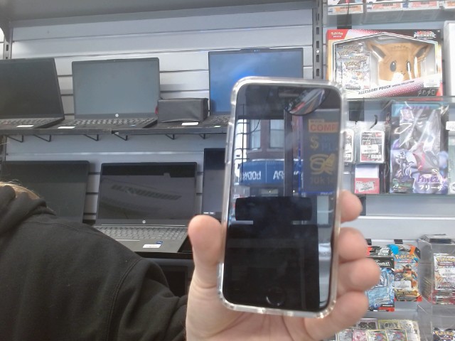 Iphone 8 bon etat cavec case