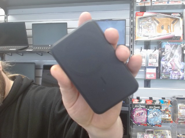 Magsafe battery pack