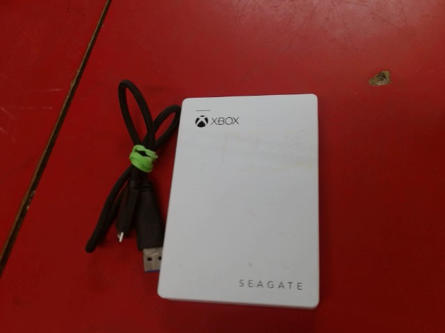 Disque dur portable 2tb xbox + fil usb
