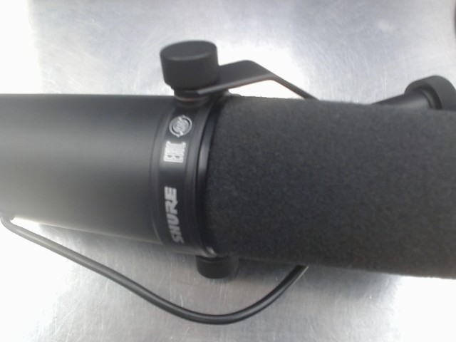 Shure sm7b microphone in box