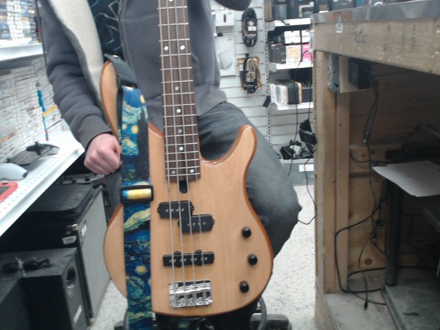 Basse electric yamaha trbx174ex