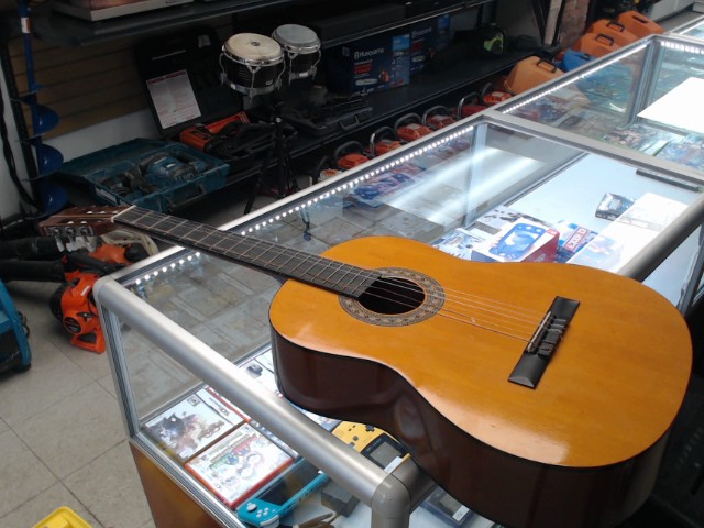Guitare acoustique sonata t419