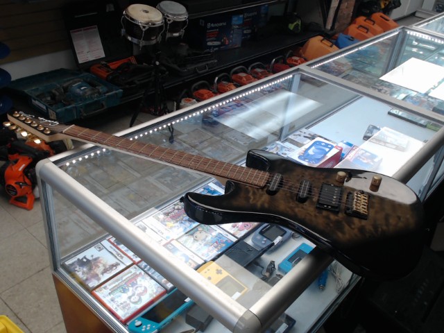 Guitare electrique godin artisan st-iv