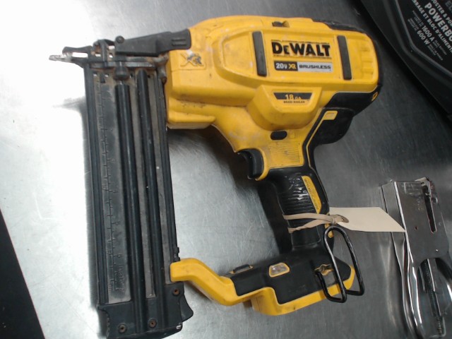 Gun a clou dewalt