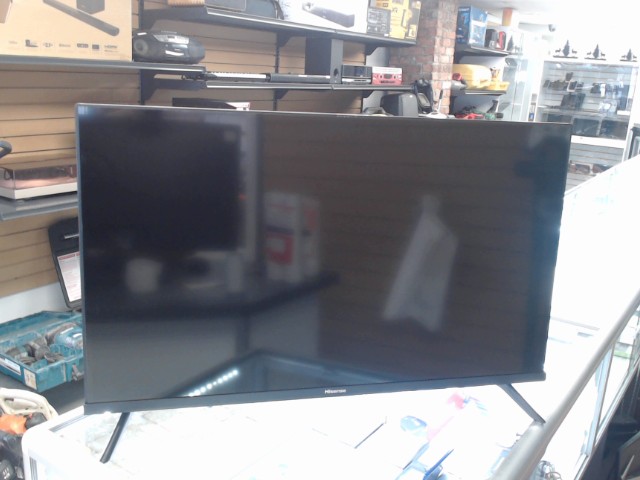Tv 32'' hisense avec fil et man