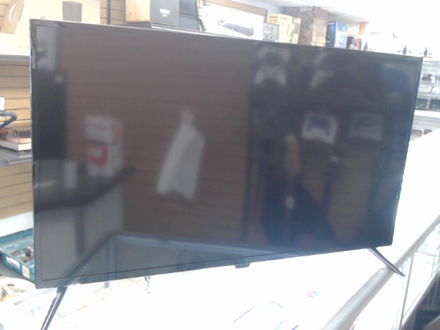 Smart tv 42'' insignia avec fil et man