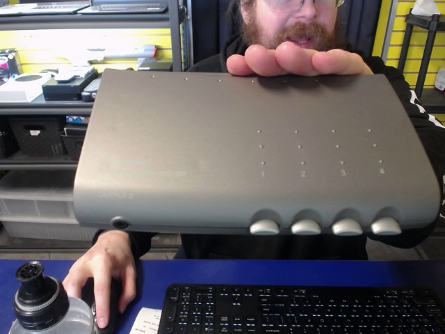 Switch s video pour multiple console