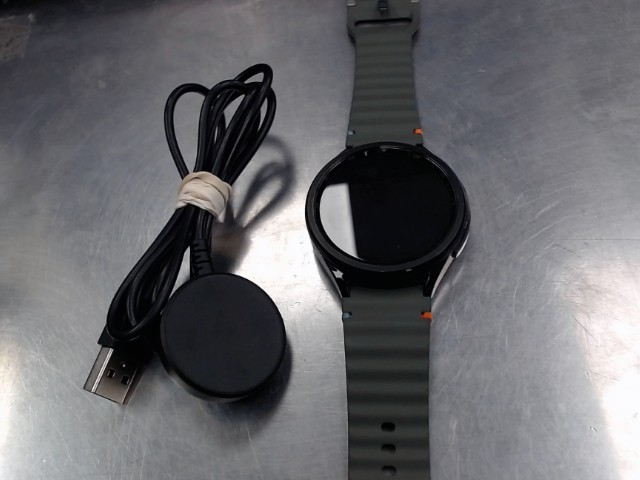 Galaxy watch 6+chargeur