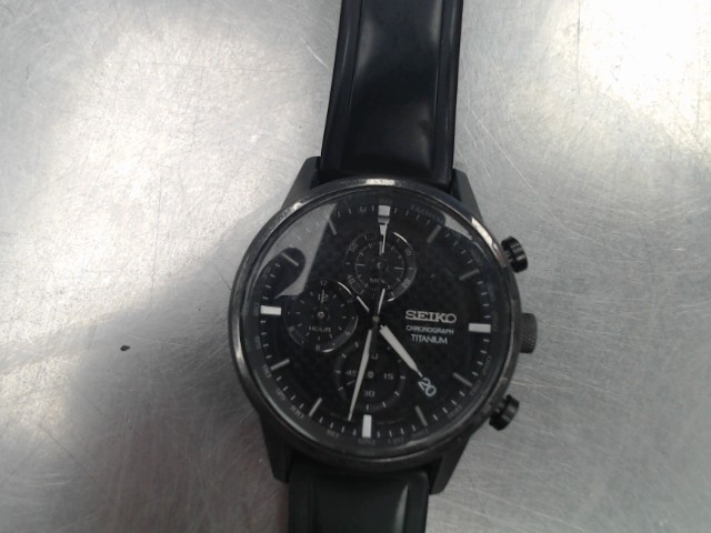 Seiko chronograph ssb393