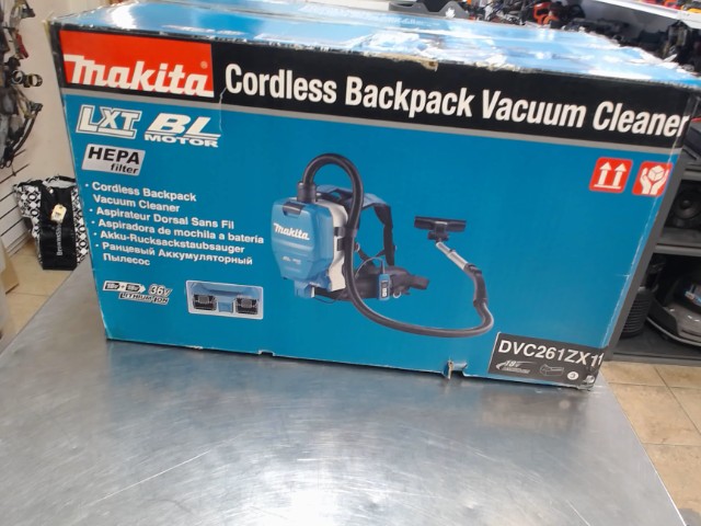 Vacuum cleaner makita neuf