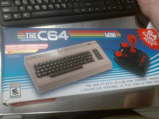 The c64 mini neuf dans boite