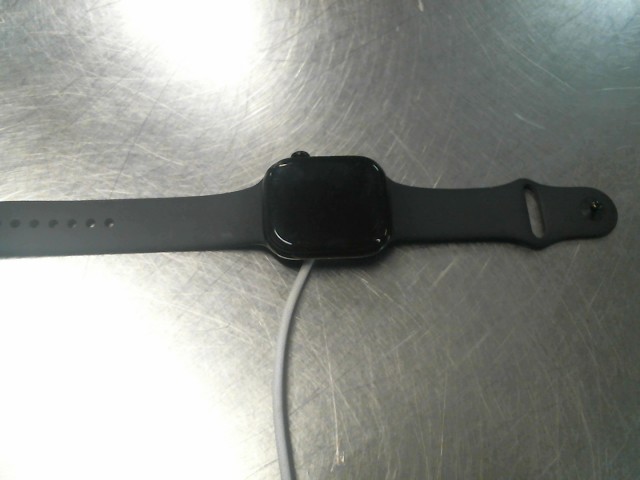 Apple watch series 10 avec chargeur