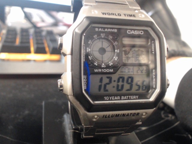 Montre casio world time