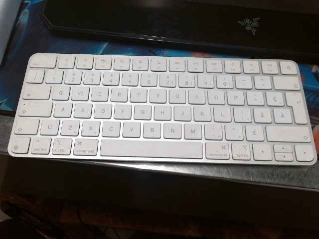 Apple magic keyboard a3203
