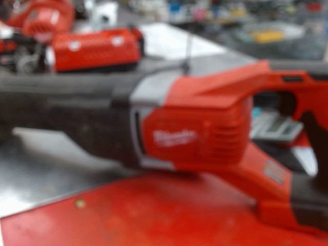 Scie sauteuse a batterie