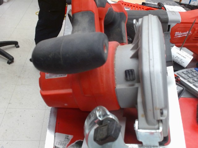 Scie circulaire a batterie