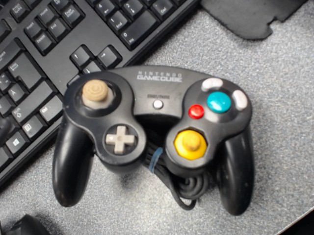 Manette gamecube noire