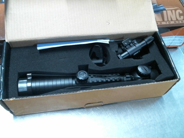 Scope et accessoires en boite