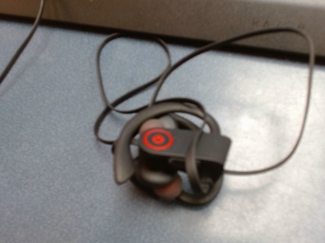 Wireless mouse in box