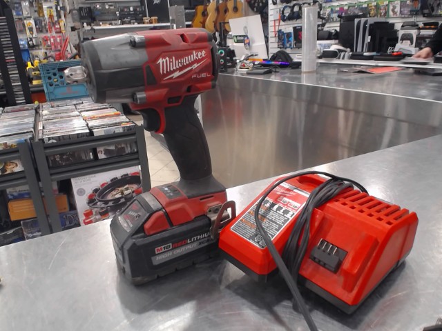 Impact 1/2 avec batterie 8ah output