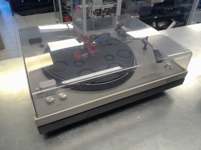 Direct drive stereo turntable(1976)