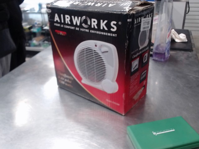 Fan chauffant dans boite