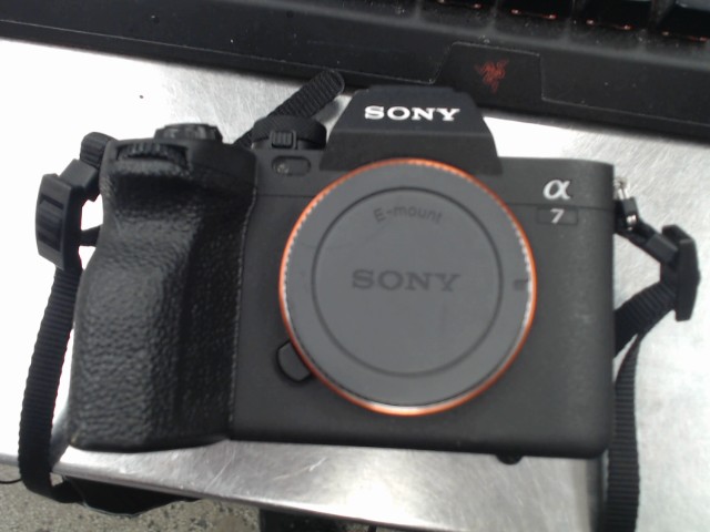 Sony ilce-7m4 a7