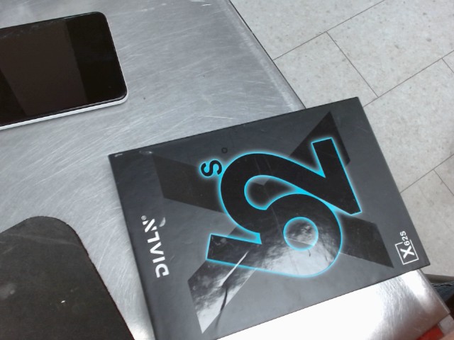 Cellulaire android dans la boite 32gb