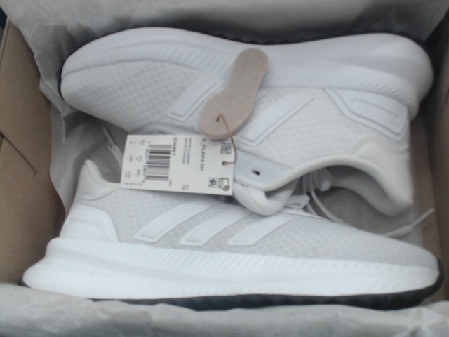 Adiddas shoes in box never use