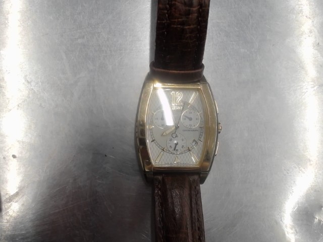 Montre vintage gold et strap cuir brun