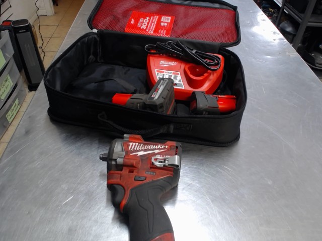 Impact 12v milwaukee + batt 5ah/2ah+char