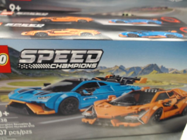 Lamborghini revuelto et hurucan sto