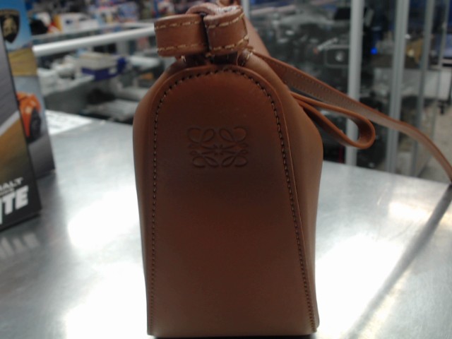 Leather shoulder bag